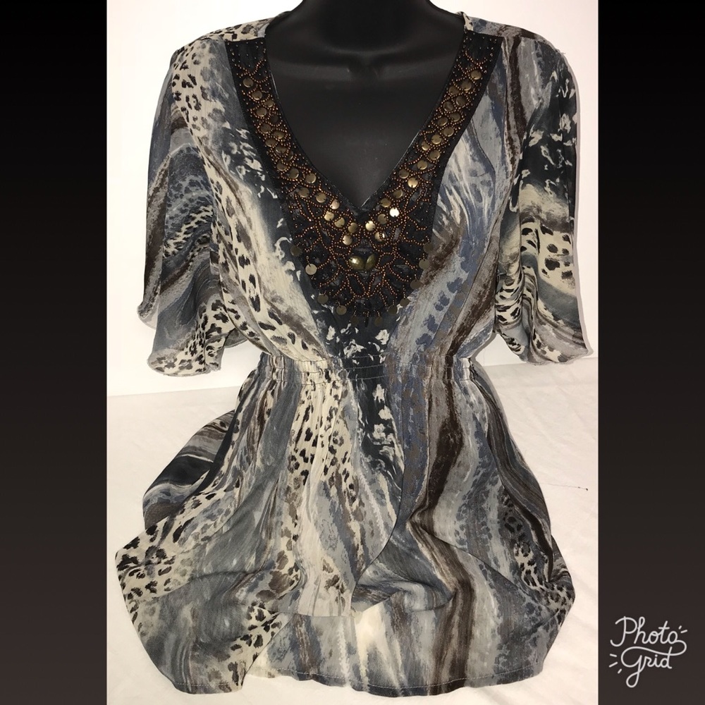 Boho style Tunic top with neck detail